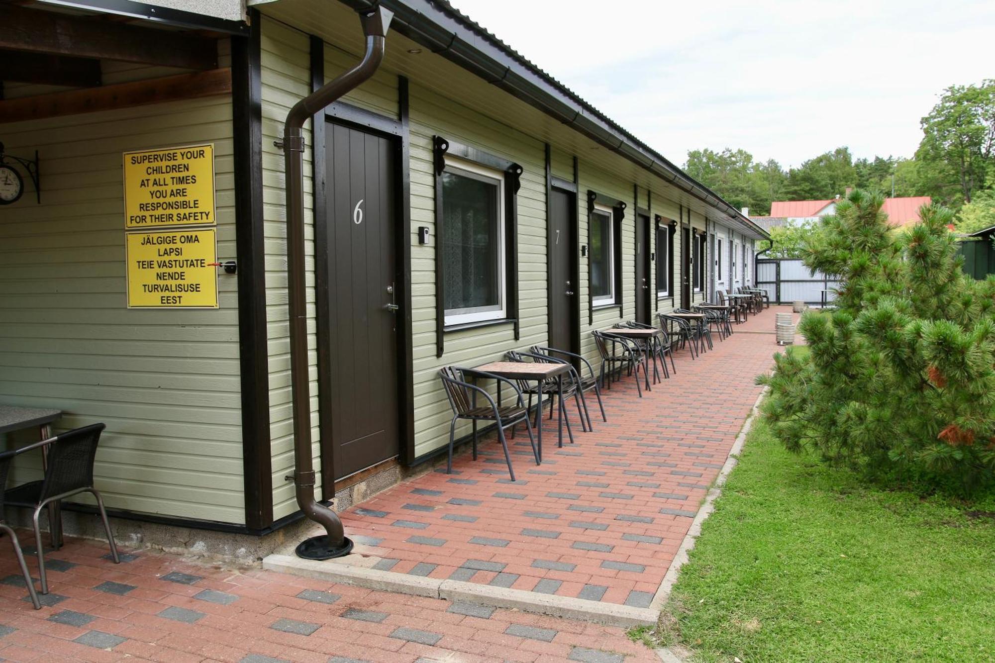 Guesthouse Maenniku Pärnu Exterior foto