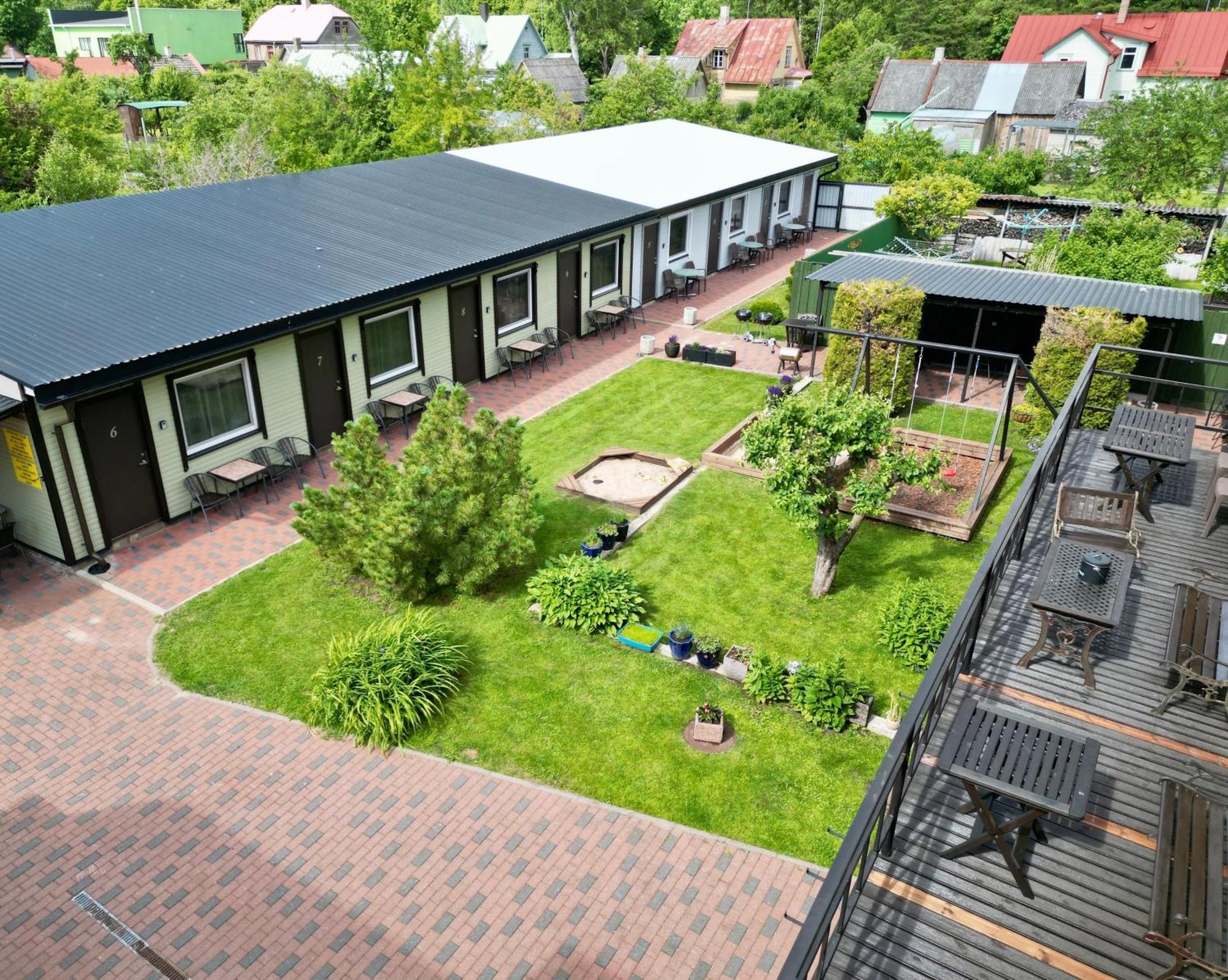 Guesthouse Maenniku Pärnu Exterior foto